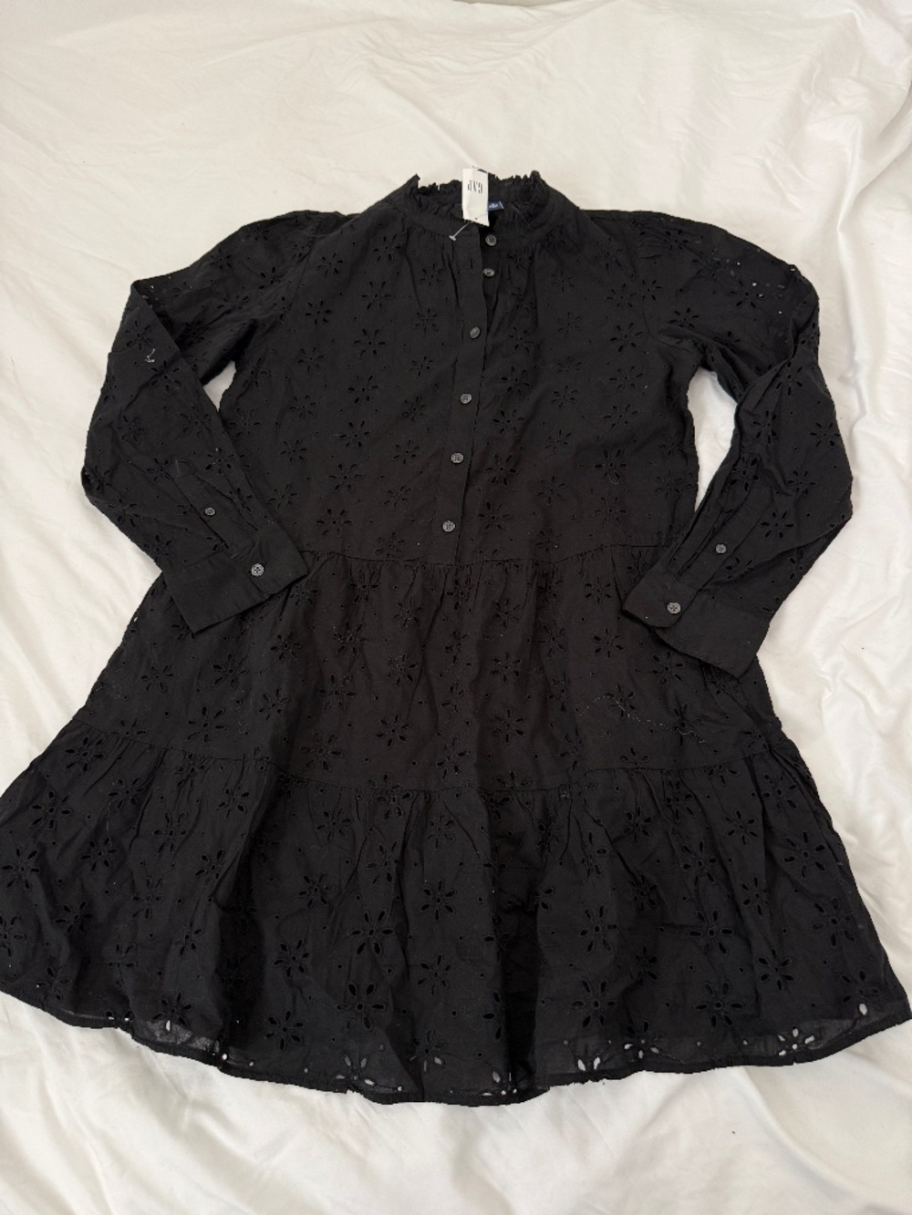 gap eyelet black dress  size medium (petite)  details: -NWT -color: black  -butt